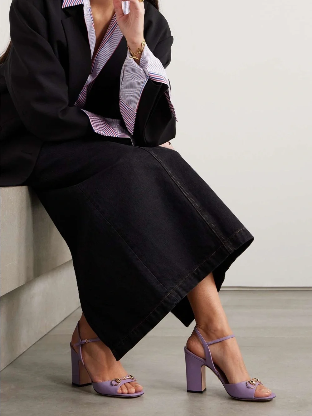 Gucci horsebit Lilac Leather Block Heel Sandals with Gold Hardware. Full inclus!